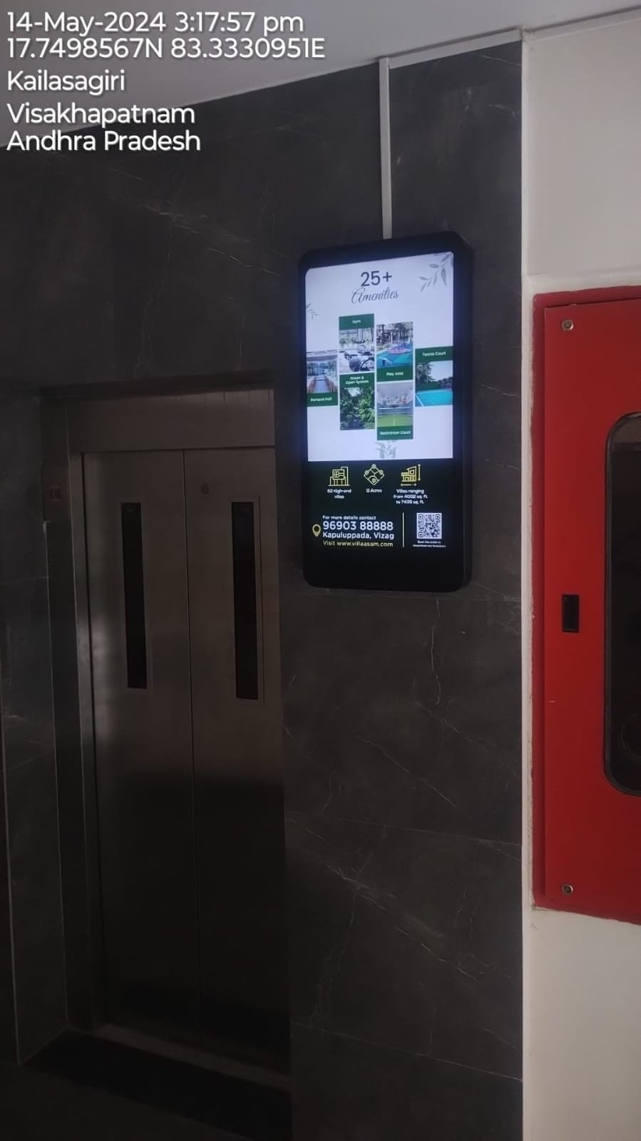 Digital Screens — Foxy Advertising campaign